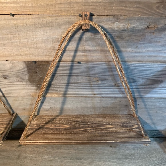 Set Of 2 farmhouse rustic hanging shelves - Picture 2 of 2